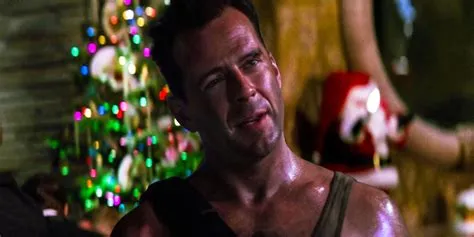 Die Hard: Uma Festa de Natal Explosiva Cheia de Tiros e Uma Pitada de Humor Negro!